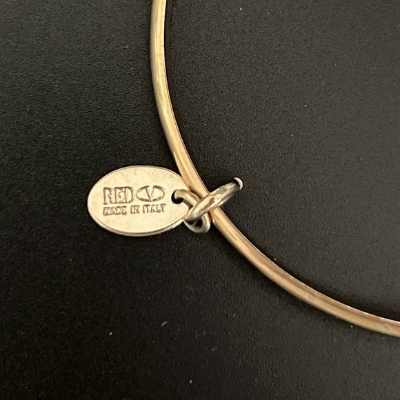 NWT REDValentino Fashion Jewelry Gold Open Cuff Bracelet w/Multi-Jewel Design - Picture 6 of 14